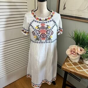 SO PERLA Womens Dress Medium White Embroidered Peasant Bohemian Festival Chic